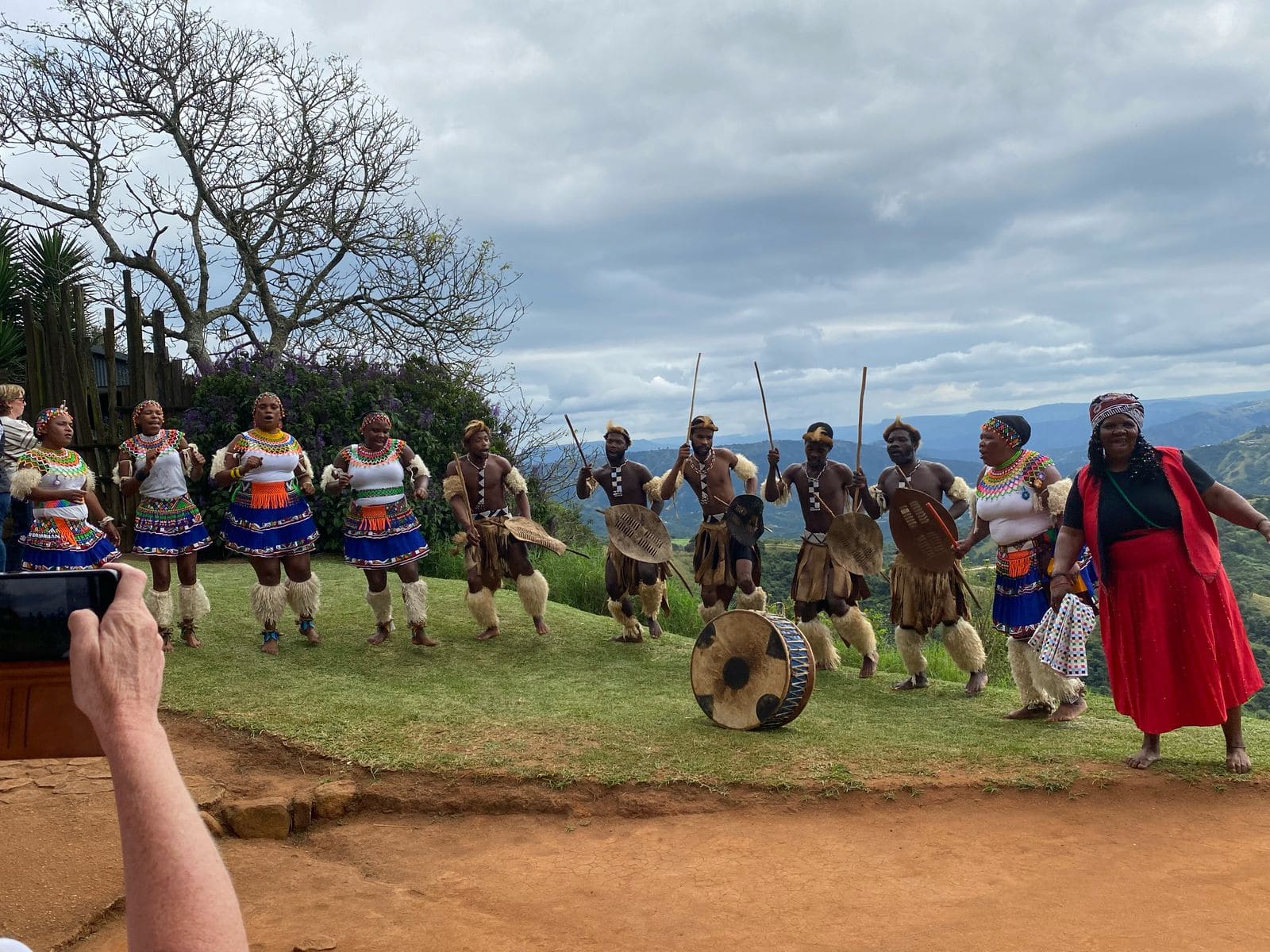 IZITHOMBE: Ubuhle bentshonalanga yeTheku